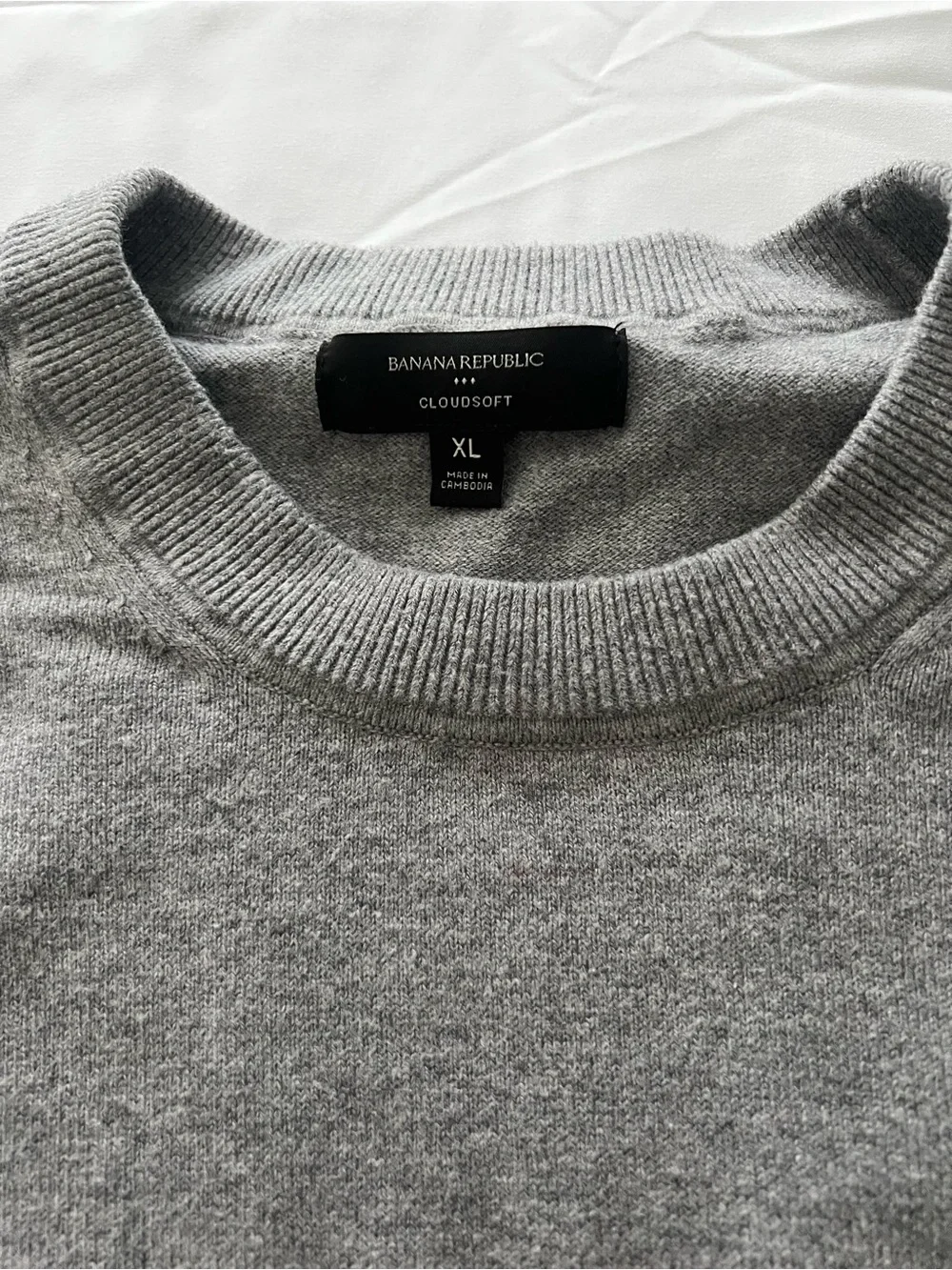 Banana Republic Men's Grey Crewneck Sweater